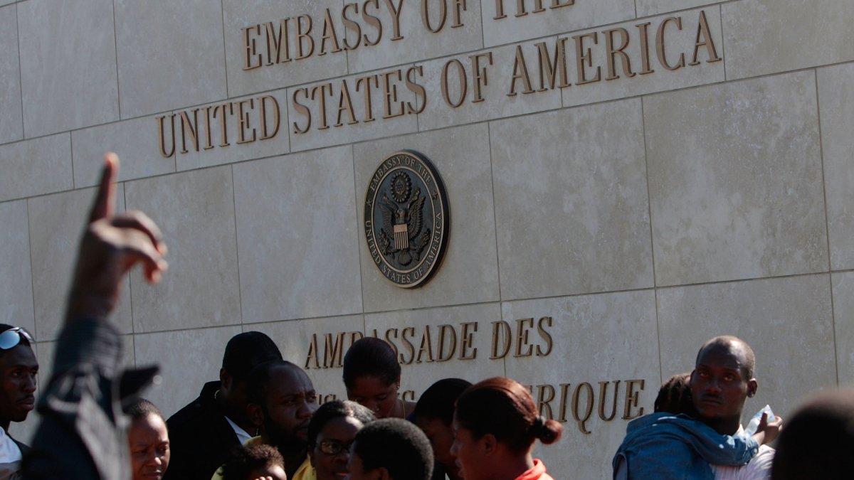 Secuestran enfermera estadounidense y su hijo en Haití, según informes