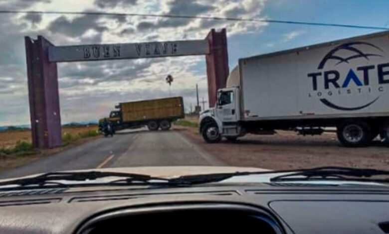 Sinaloa: Reportan, al menos, 5 bloqueos de carreteras