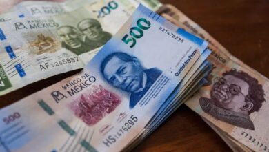 Superpeso rompe la barrera histórica de 17 por dólar