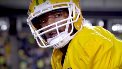 The CW invierte aún más en los deportes, ya que el futuro de su programa con guión sigue siendo incierto
