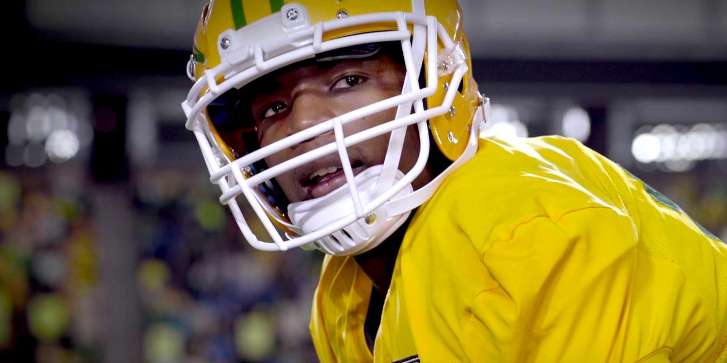 The CW invierte aún más en los deportes, ya que el futuro de su programa con guión sigue siendo incierto