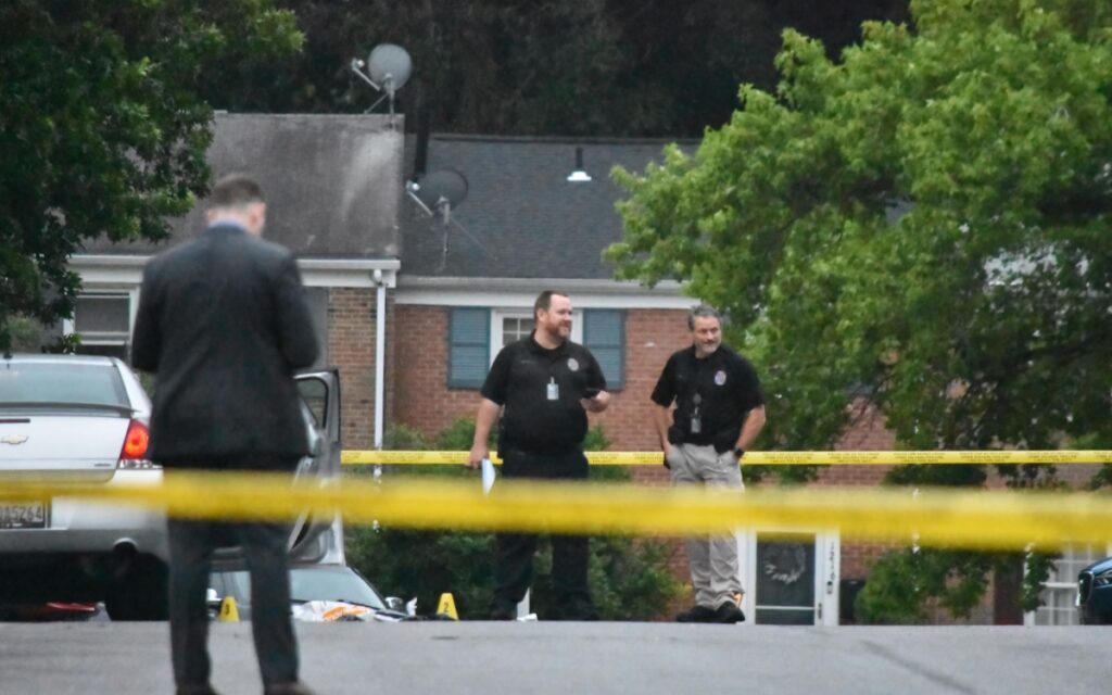 Tiroteo en Georgia deja 4 muertos; sospechoso se da a la fuga