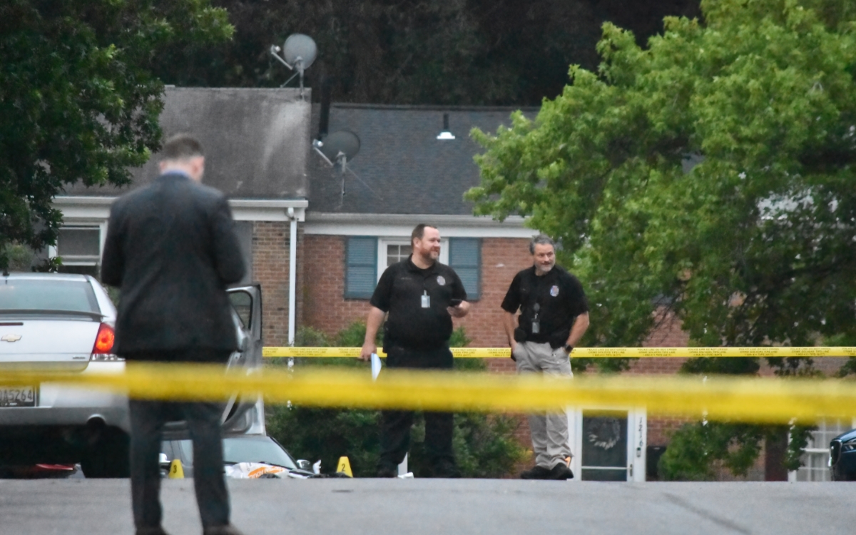 Tiroteo en Georgia deja 4 muertos; sospechoso se da a la fuga