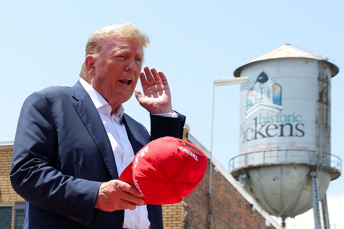 Trump dice haber sido informado de que la justicia lo investiga por el asalto al Capitolio