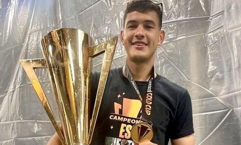Una 'novia' menos para César Montes
