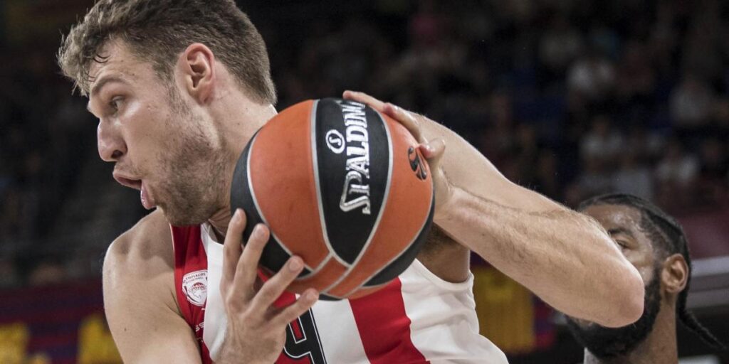 Vezenkov ya tiene la oferta oficial de los Kings: decisión inminente