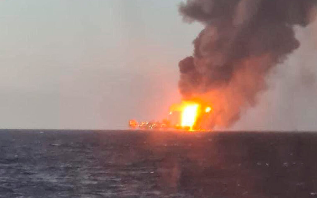 Videos | Reportan explosión en plataforma de Pemex Nohoch Alfa en Campeche