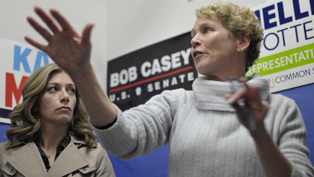 bombas de racimo a Ucrania divide a legisladores