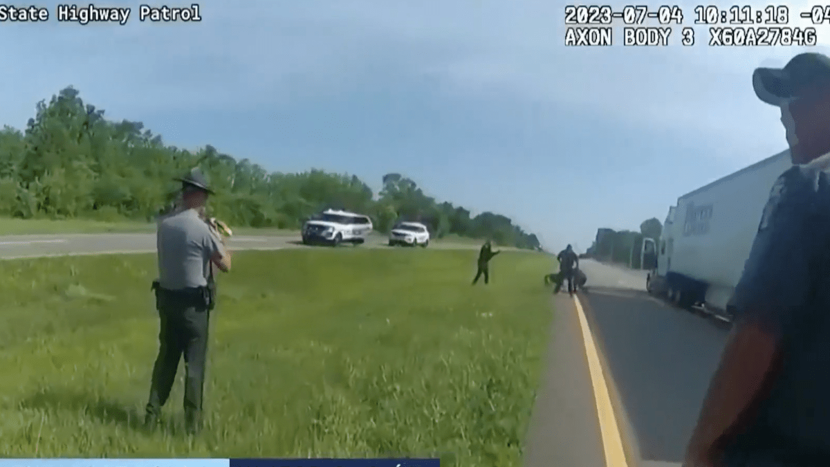 canino policial ataca hombre tras persecución en Ohio