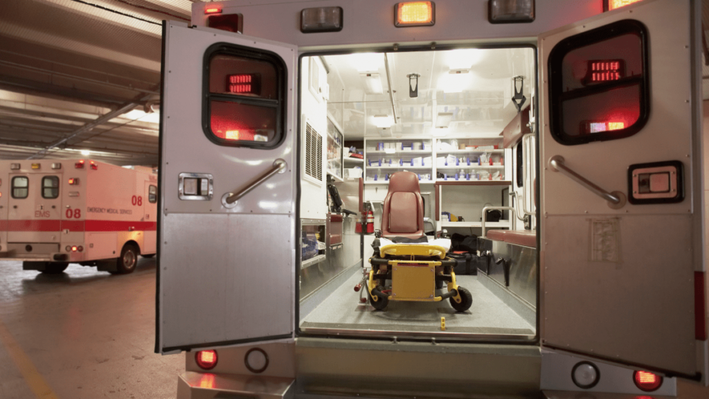 hombre armado en el Hospital Trinity Grand Haven