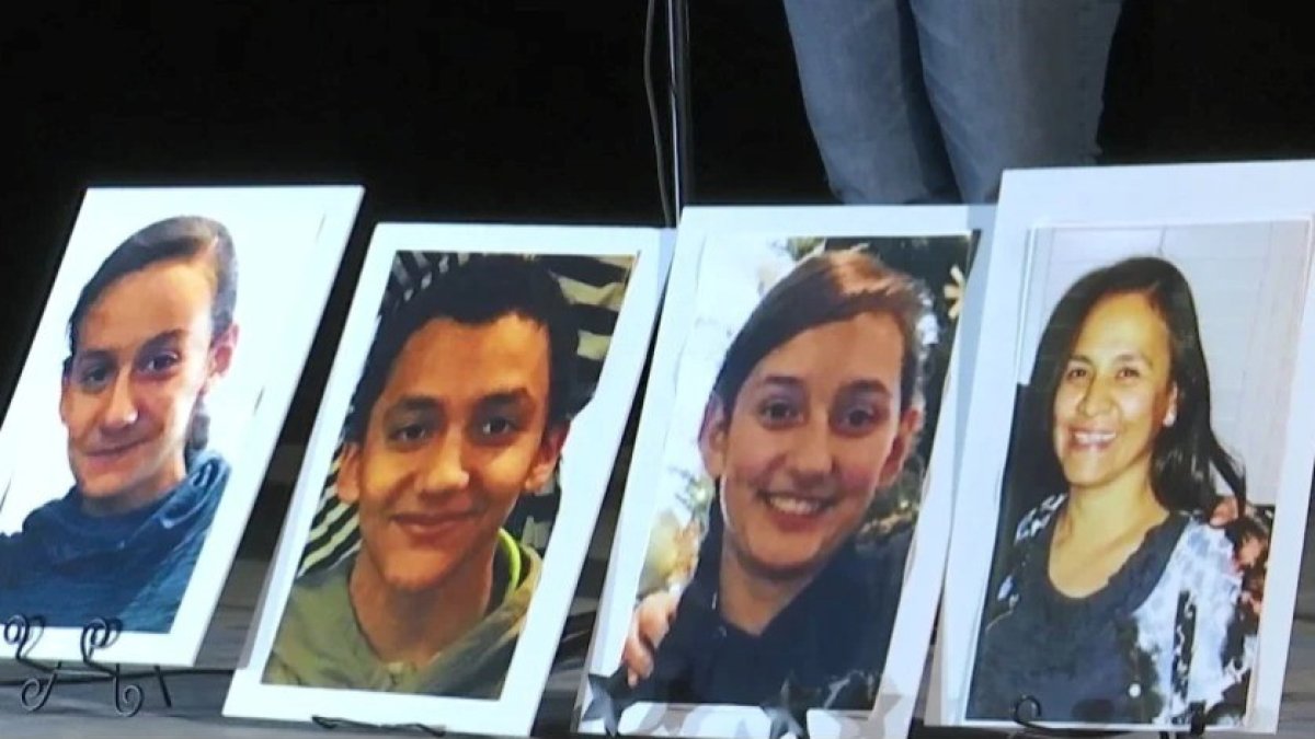 lo condenan a 100 años por asesinar a su familia