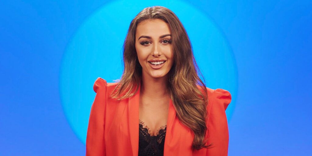 ¿Qué altura tiene Chloe Veitch por ser demasiado caliente para manejarla?