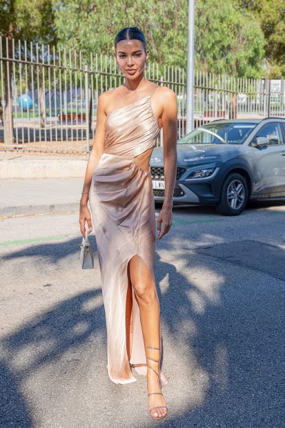 Joana Sanz escoge un modelo cut-out para la boda / Gtres