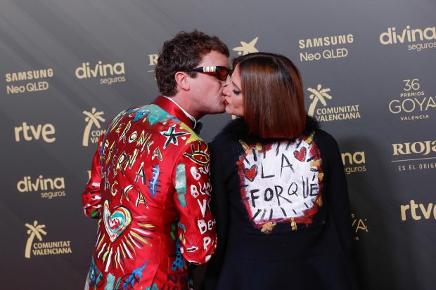 Macarena Gómez y Aldo Comas en el photocall de los Goya 2022 / Gtres
