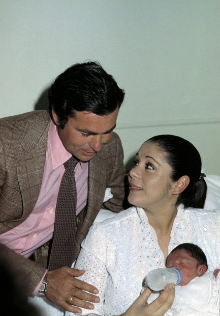 Paquirri e Isabel Pantoja presentando a Kiko Rivera / Gtres