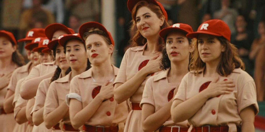 A League of Their Own Creator critica la cancelación de la temporada 2 debido a huelgas como "Bulls—t" y "Cowardly"