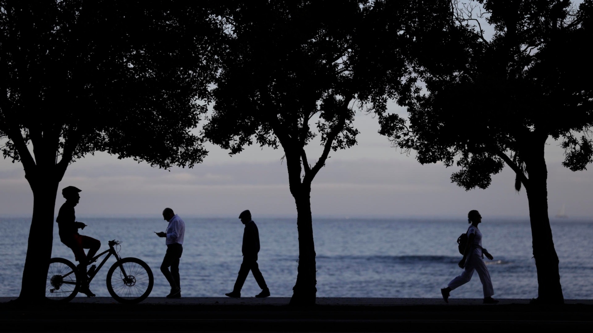 Ajustan la cifra: dar solo 4,000 pasos diarios beneficia la salud y reduce el riesgo de muerte