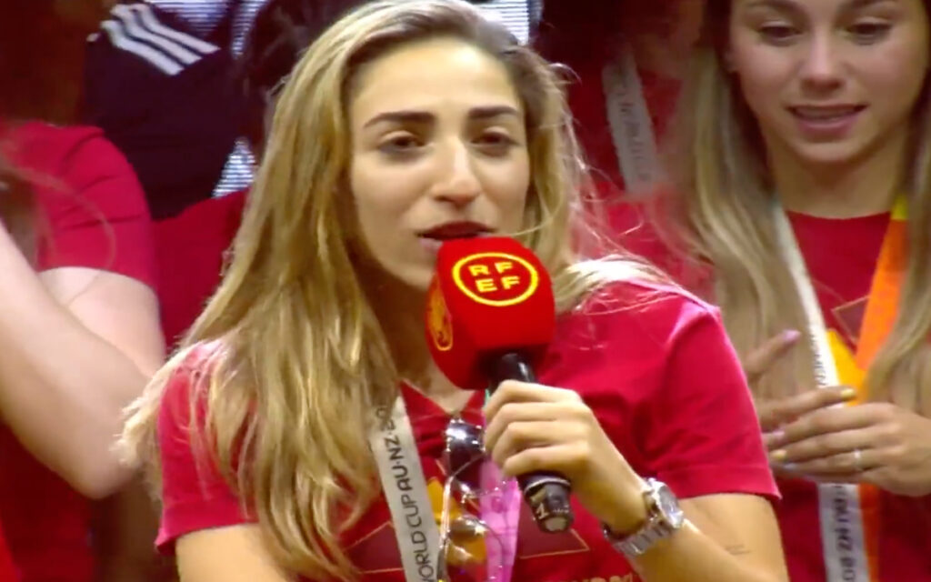 "Aquí tenéis la estrella que tanto queríais": Olga Carmona | Video