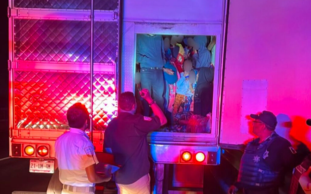 Aseguran a 231 migrantes en Puebla; 120 eran menores de edad