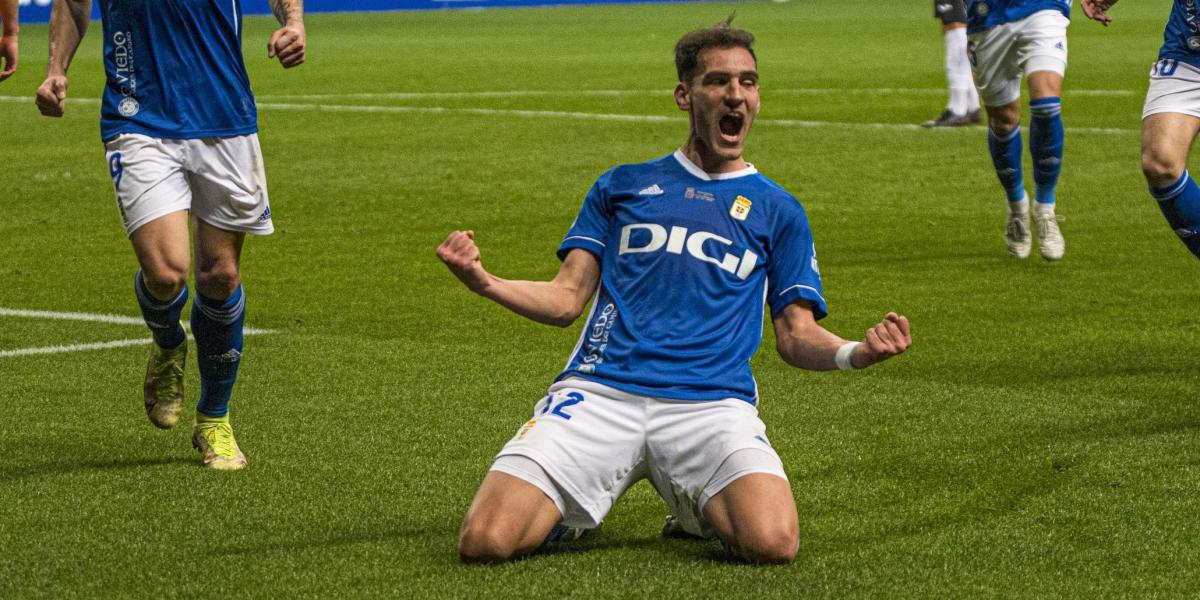 Dani Calvo ve al Real Oviedo "en la buena línea" y con ganas de empezar la liga