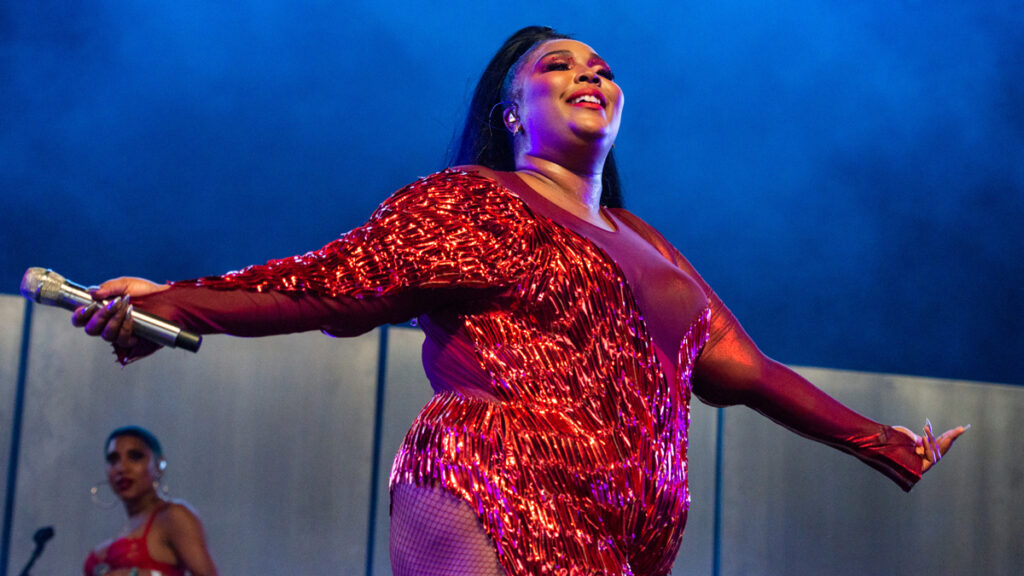 Decepcionados y engañados: fanáticos de Lizzo acaban con la cantante en redes sociales
