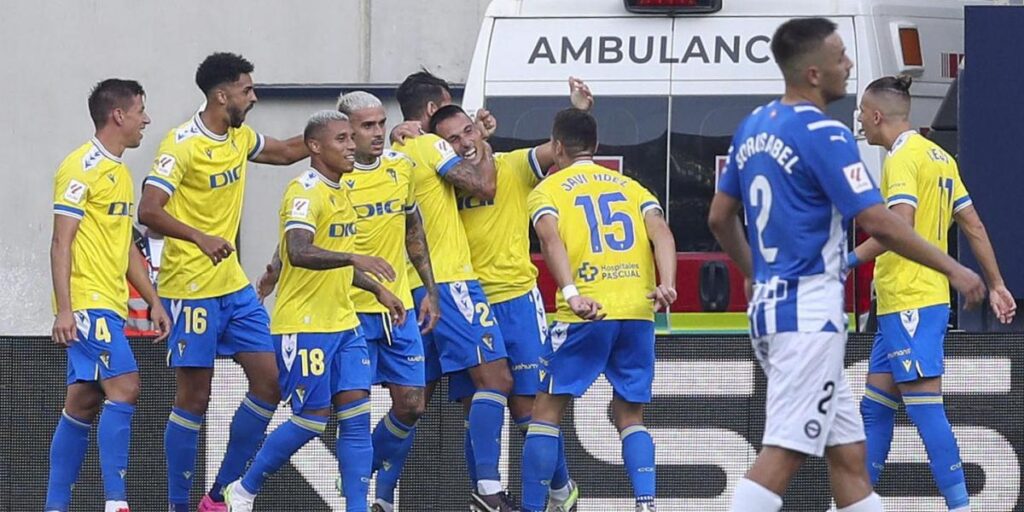 El Cádiz rompe un gafe de 46 años