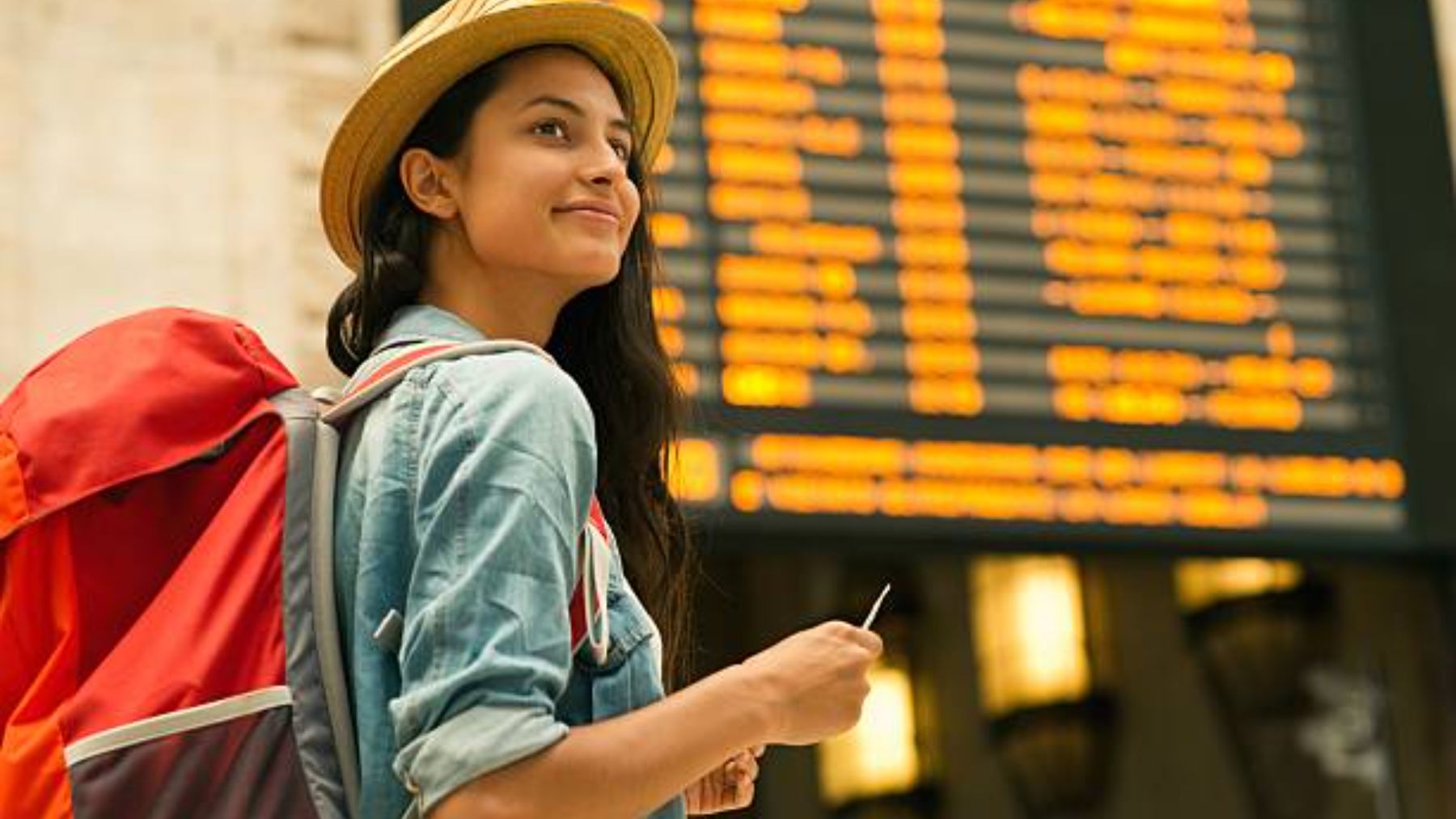 El motivo por el que deberías llevar una foto de carnet siempre que vayas a viajar