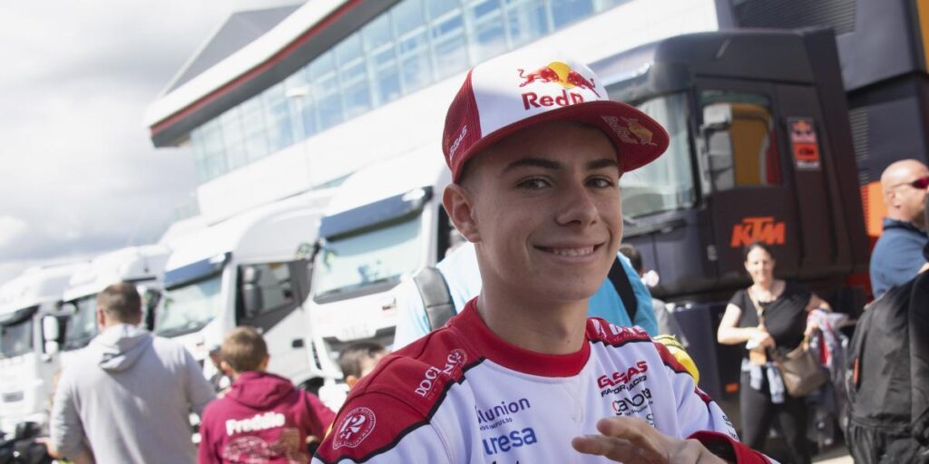 El rookie David Alonso estrena palmarés después de salir último