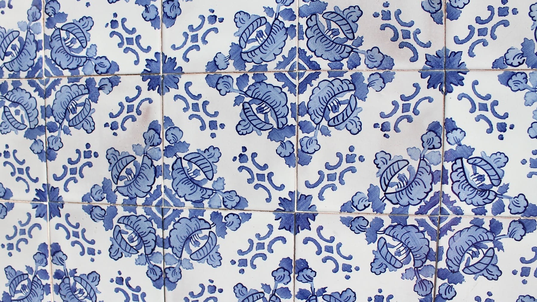 El truco infalible y barato para arreglar las baldosas picadas por un golpe