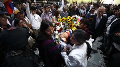 Entre confusión y angustia: Ecuador despide a Fernando Villavicencio tras crimen político