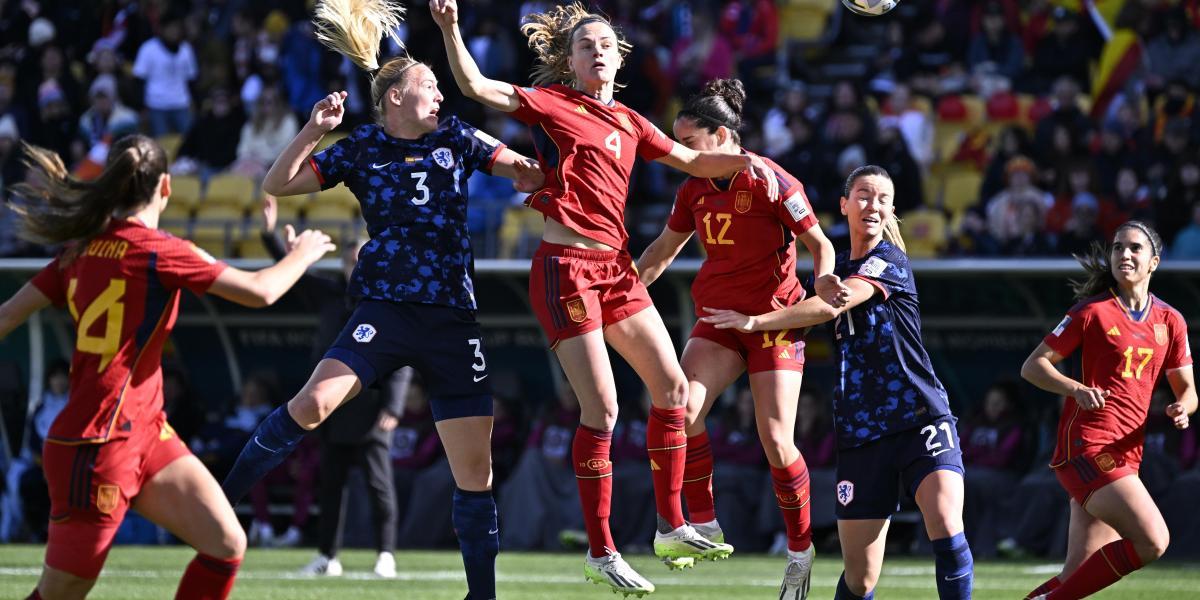 España gana 2-1 a Países Bajos y se mete en semis