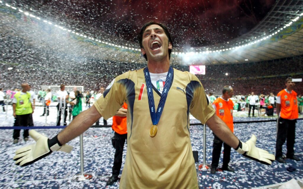 Gianluigi Buffon anuncia su retiro del futbol a los 45 años | Video