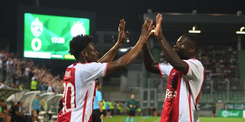 Goleada del Ajax y el Olympiacos de Diego Martínez también acaricia la fase de grupos