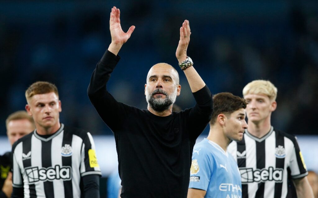 Guardiola será baja del Manchester City por una operación en la espalda