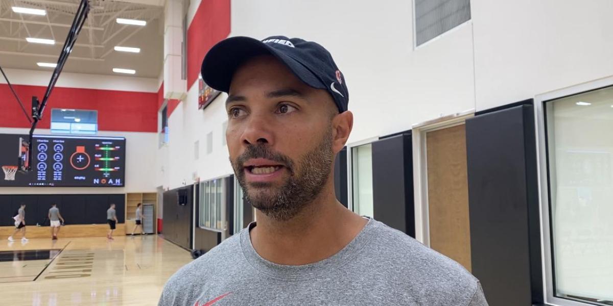 Jordi Fernández: "Querría entrenar a Dillon Brooks el resto de mi vida"