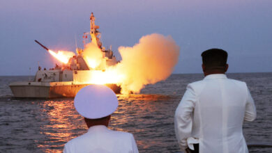 Kim supervisa lanzamiento de misiles de buque de guerra