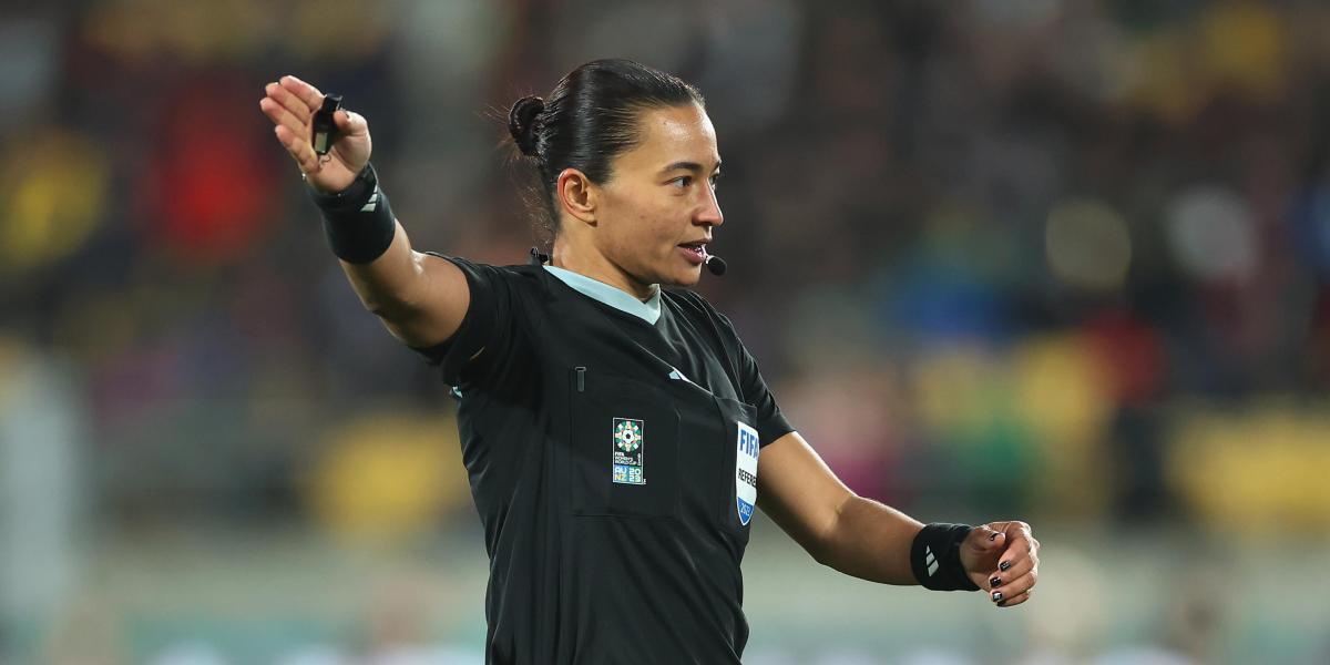 La histórica Edina Alves pitará el duelo de 'semis' entre España y Suecia