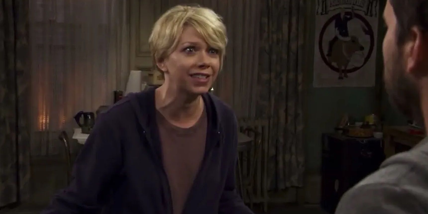 Las 10 peores cosas que la pandilla Siempre hace sol en Filadelfia le han hecho a la camarera