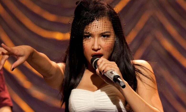 Las fotos de la reunión del elenco de Glee incluyen un conmovedor tributo a Naya Rivera