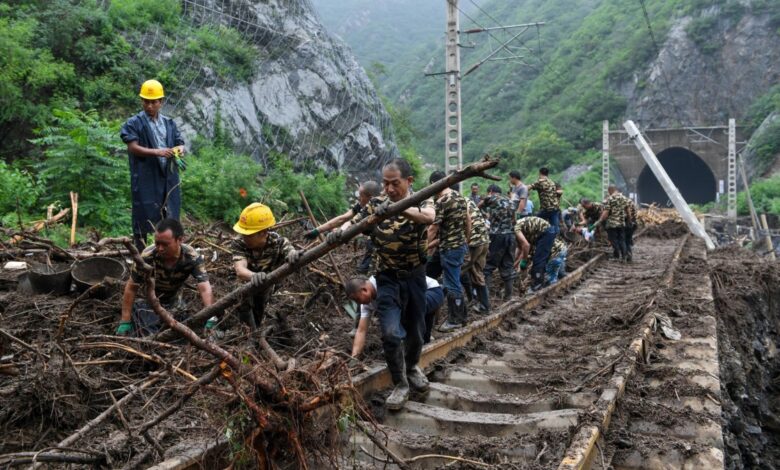 Lluvias torrenciales causan decenas de muertes y devastan amplias zonas de China