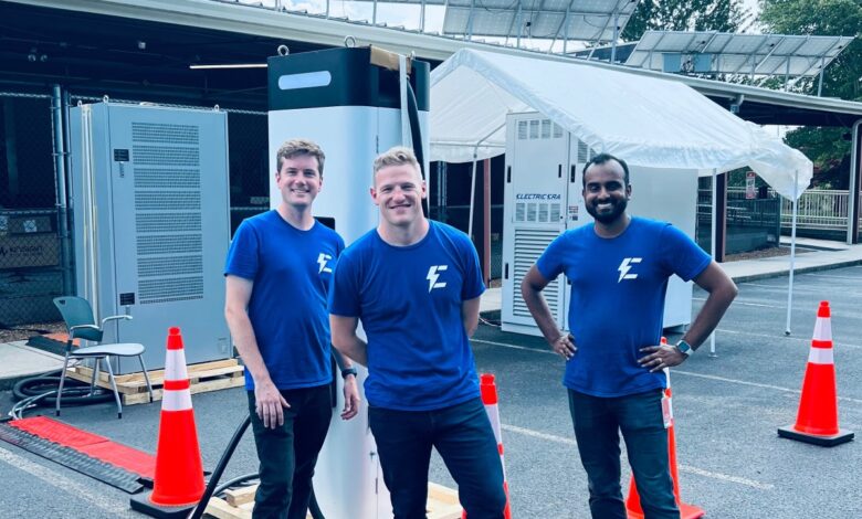 Los alumnos de SpaceX dicen que aportarán la confiabilidad del cohete a la carga de vehículos eléctricos