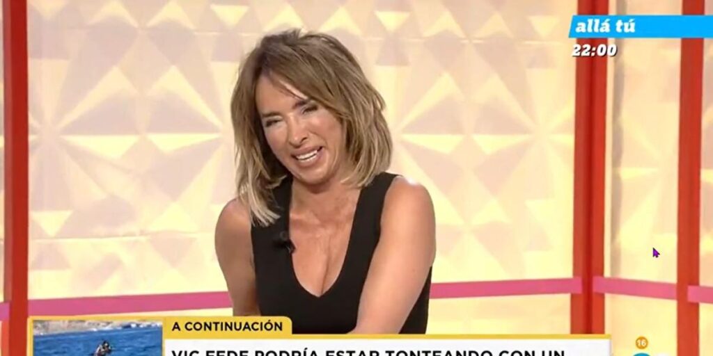 María Patiño mira a cámara, pide un segundo y el resto es historia: "¿Me puedes ayudar?"