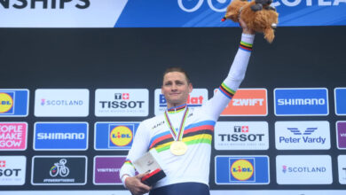 Mathieu Van der Poel se proclama campeón mundial en ciclismo de ruta | Video