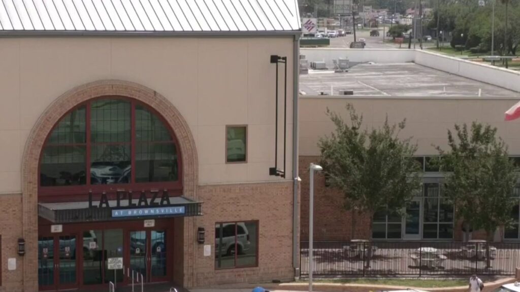 Muere menor de 3 años a bordo un autobús con migrantes