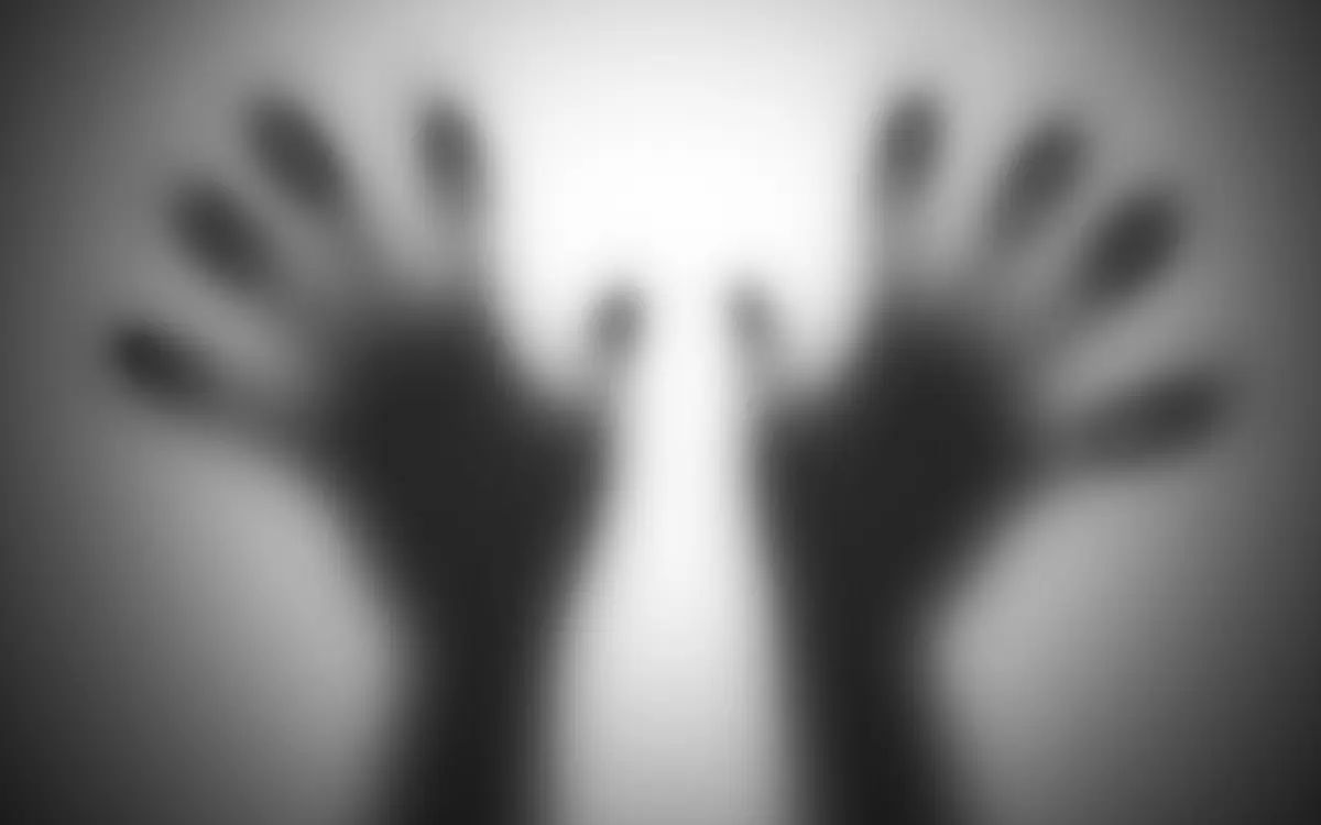 Mujer rusa que estuvo raptada 14 años y logró escapar de su captor