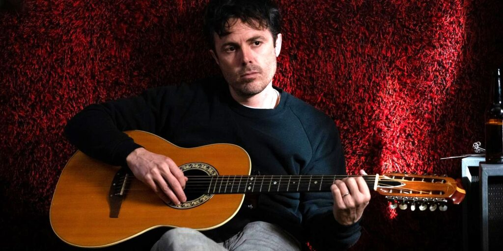 Revisión de Dreamin 'Wild: el drama musical no puede cumplir con sus propias expectativas