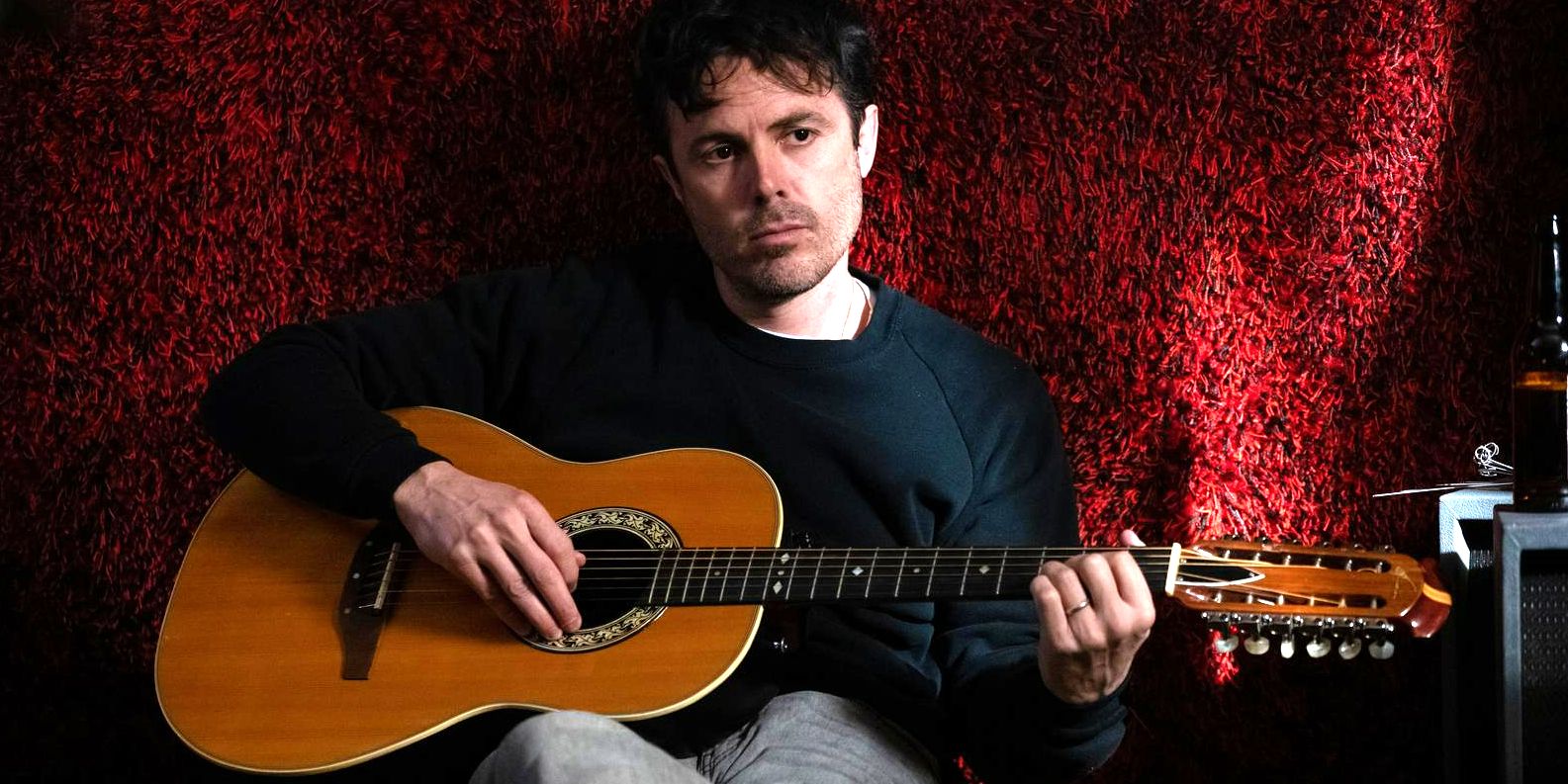 Revisión de Dreamin 'Wild: el drama musical no puede cumplir con sus propias expectativas