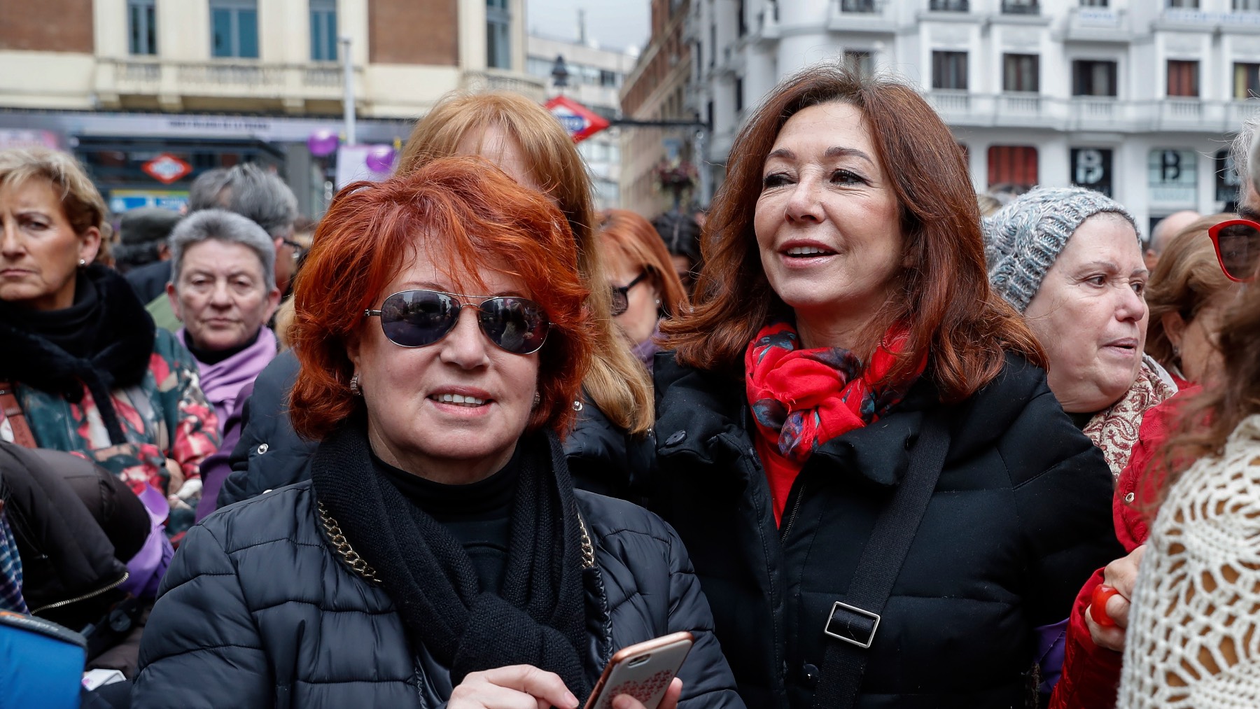 Las periodistas Ana Rosa Quintana y Rosa Villacastín en el acto 