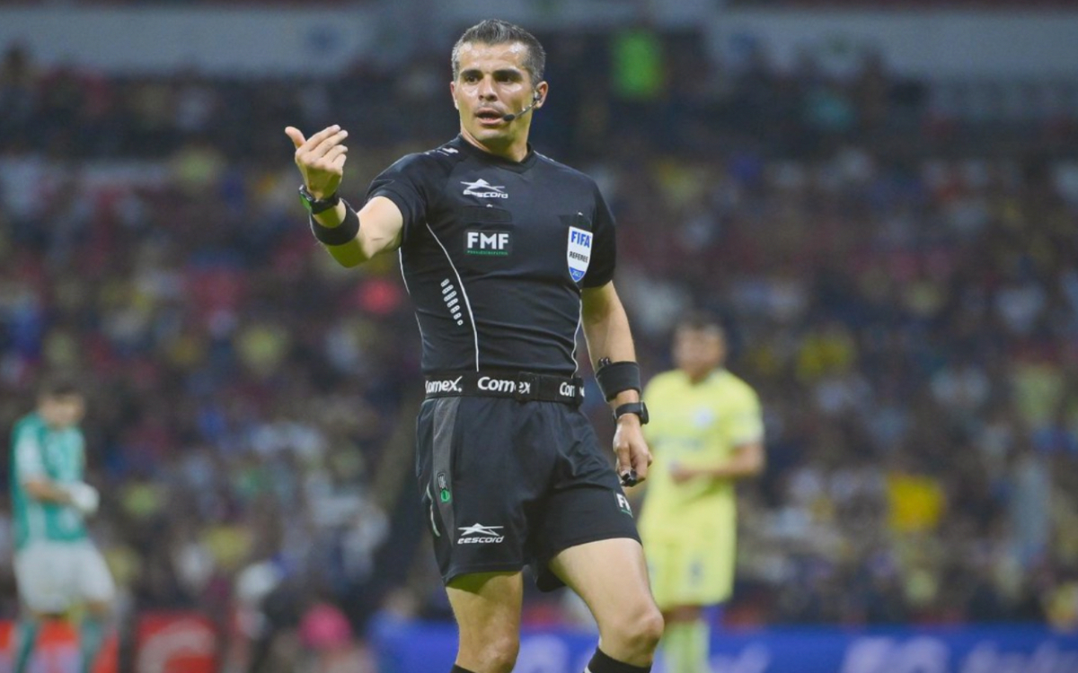 Sale de la congeladora el árbitro Fernando Hernández | Video