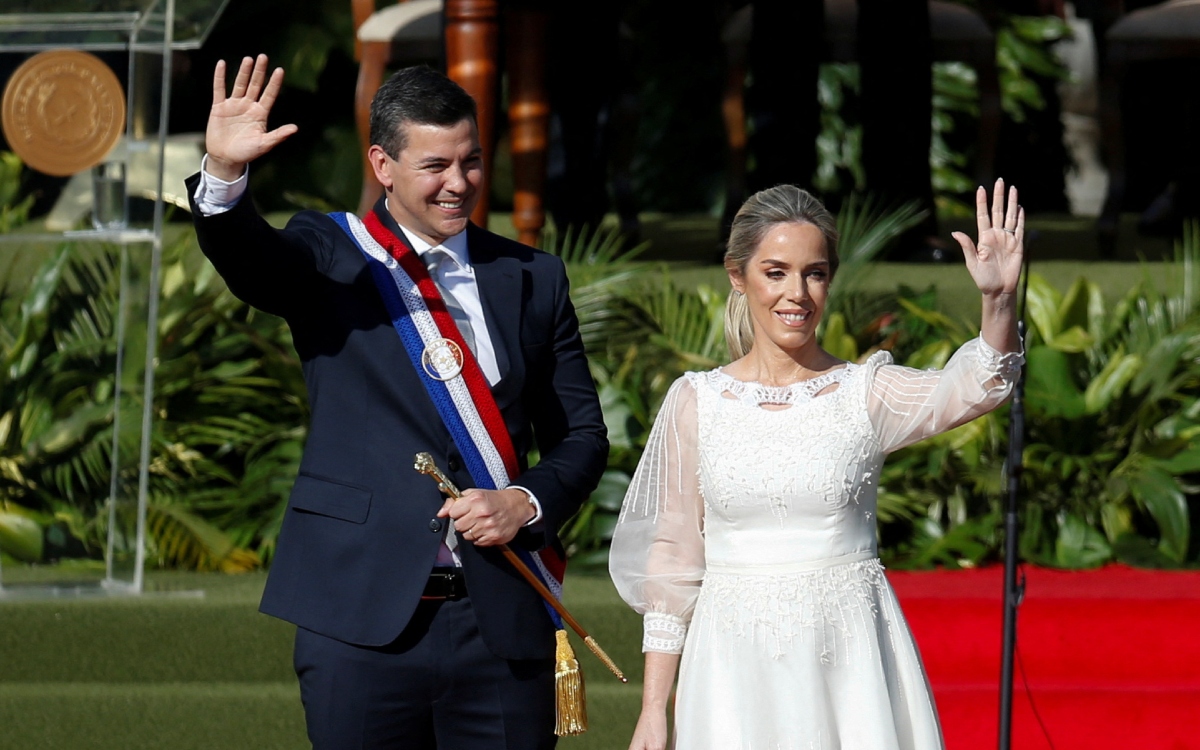 Santiago Peña toma protesta como presidente de Paraguay